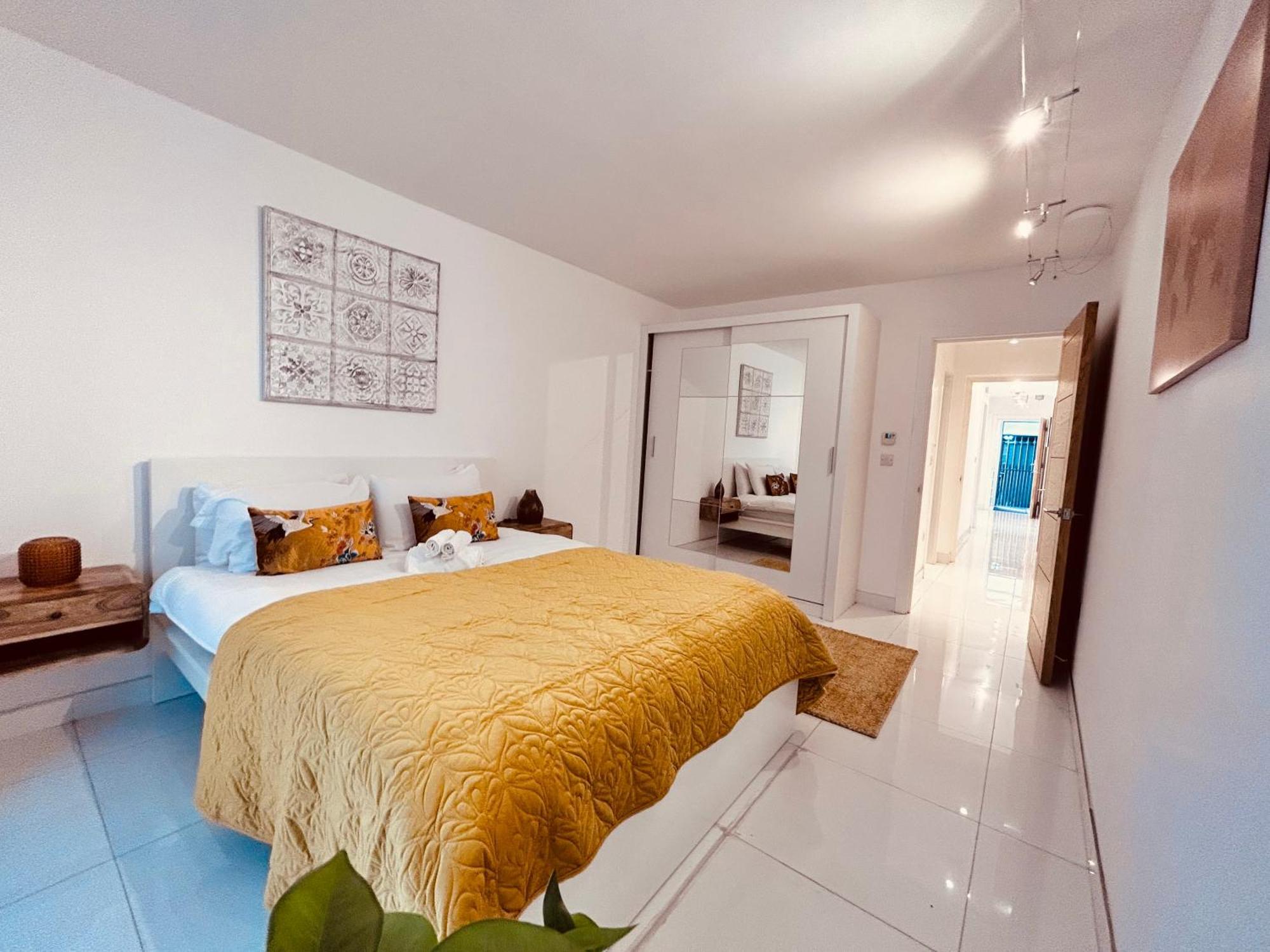 Stunning Spacious B.Apt. Slps.4 ロンドン エクステリア 写真