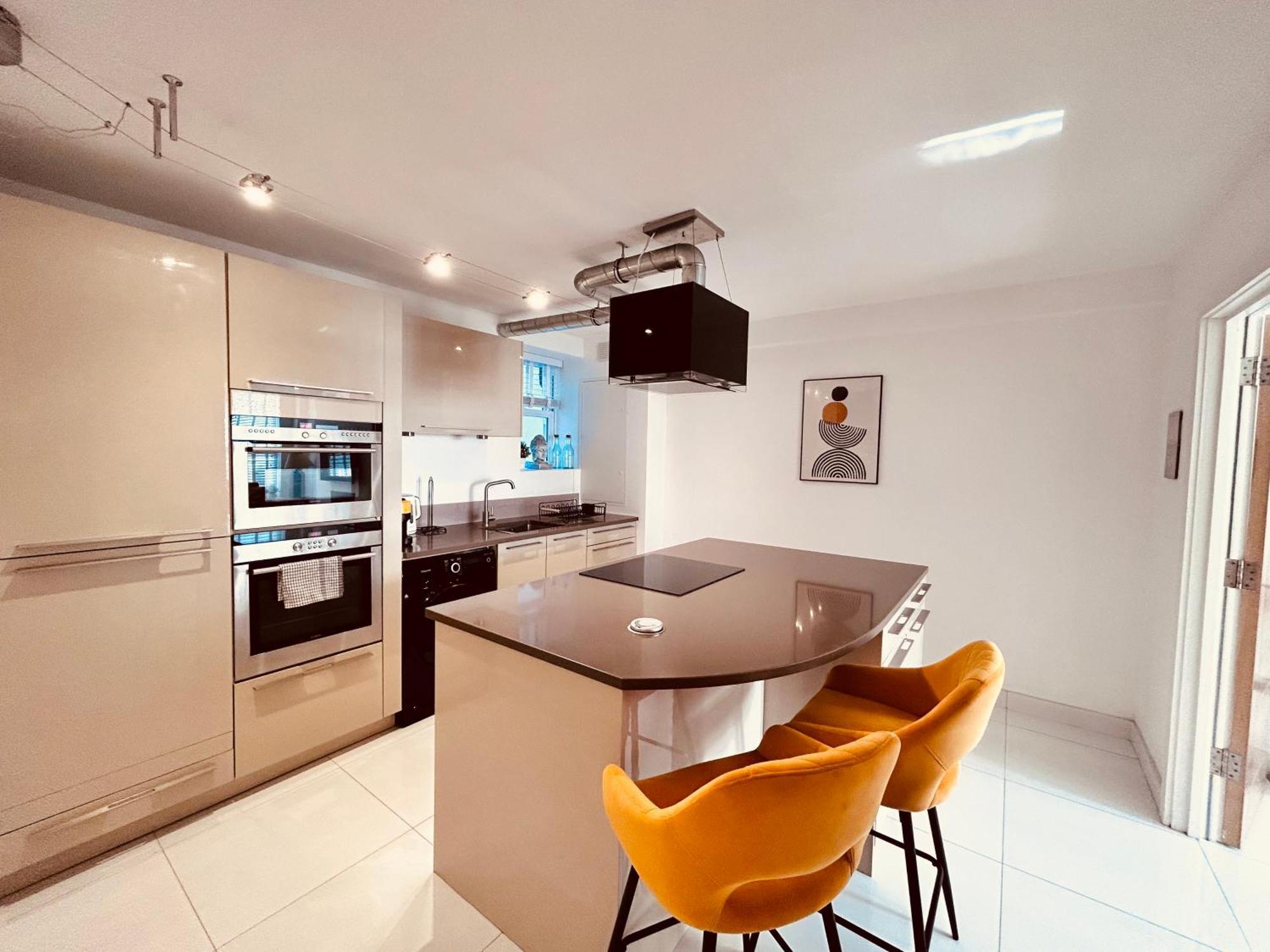Stunning Spacious B.Apt. Slps.4 ロンドン エクステリア 写真